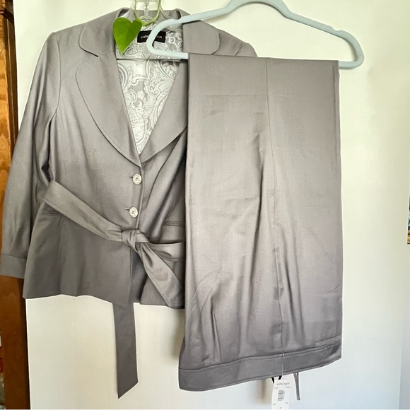 NWT ISABEL & NINA Grey Business Suit Pant Suit Work Suit 3/4 Sleeves Size 14 - Picture 2 of 9